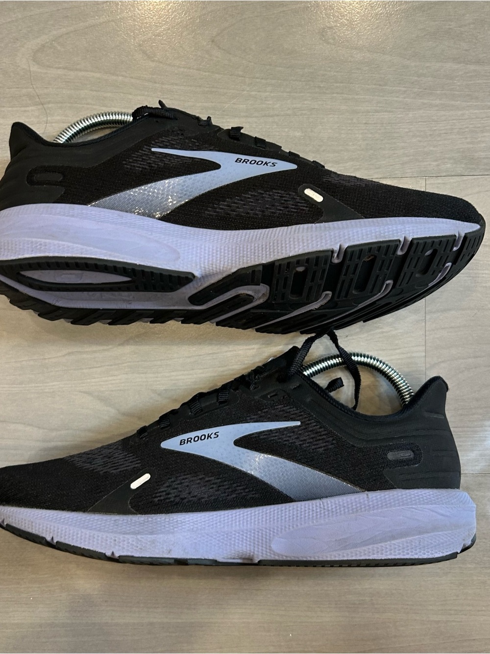 Brooks Launch 9 Black Purple Running Shoes Size 9.5 Women’s Athletic Sneakers - Picture 2 of 9